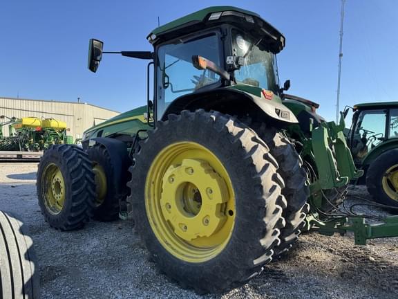Image of John Deere 8R 370 equipment image 3