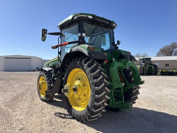 Image of John Deere 8R 370 equipment image 2