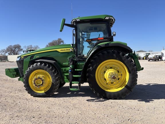 Image of John Deere 8R 370 equipment image 1