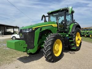 2024 John Deere 8R 370 Image