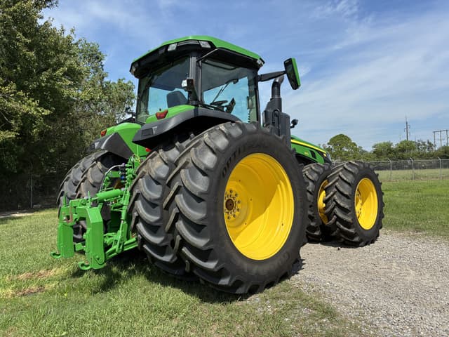 Image of John Deere 8R 370 equipment image 4