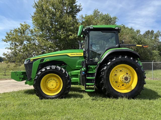 Image of John Deere 8R 370 equipment image 1