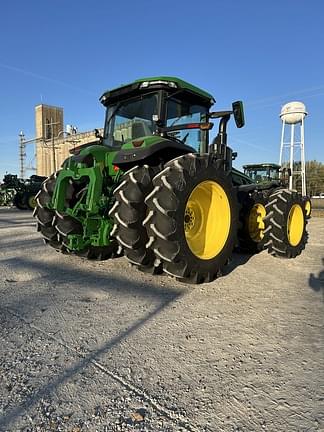 Image of John Deere 8R 370 equipment image 2