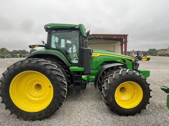 Image of John Deere 8R 370 equipment image 4
