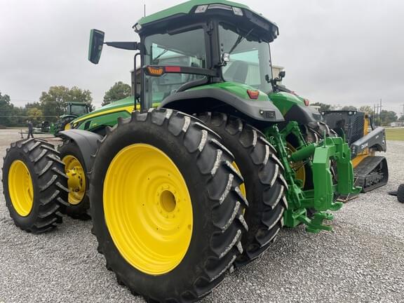 Image of John Deere 8R 370 equipment image 2