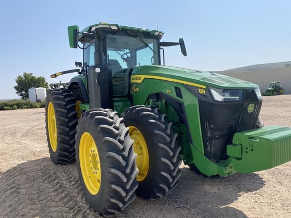 Image of John Deere 8R 370 equipment image 3