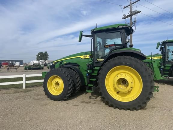 Image of John Deere 8R 370 equipment image 2