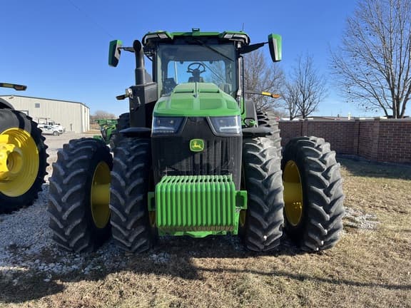 Image of John Deere 8R 370 equipment image 2