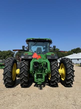 Image of John Deere 8R 370 equipment image 4
