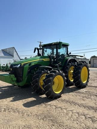 Image of John Deere 8R 370 equipment image 2