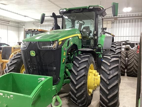 Image of John Deere 8R 370 equipment image 4