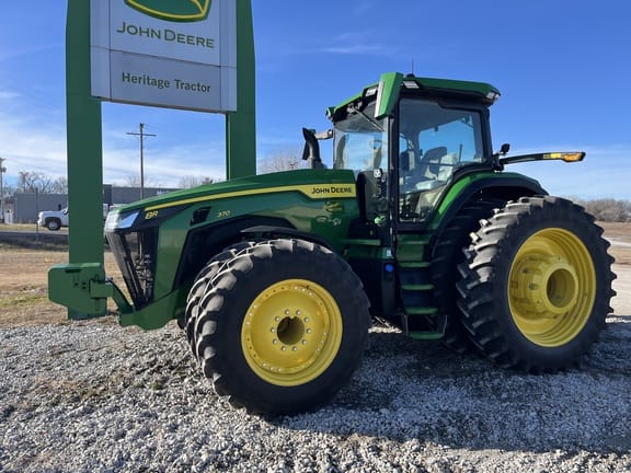 2024 John Deere 8R 370 Image