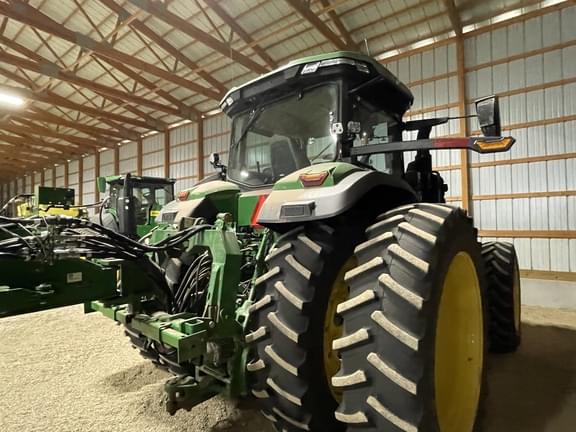 Image of John Deere 8R 370 equipment image 3
