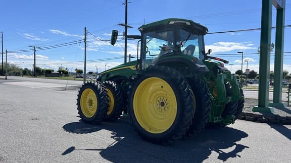 Image of John Deere 8R 370 equipment image 2