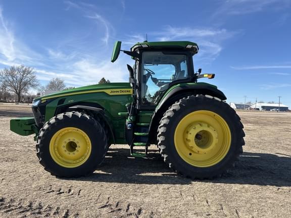 Image of John Deere 8R 370 equipment image 4