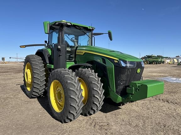 Image of John Deere 8R 370 equipment image 2