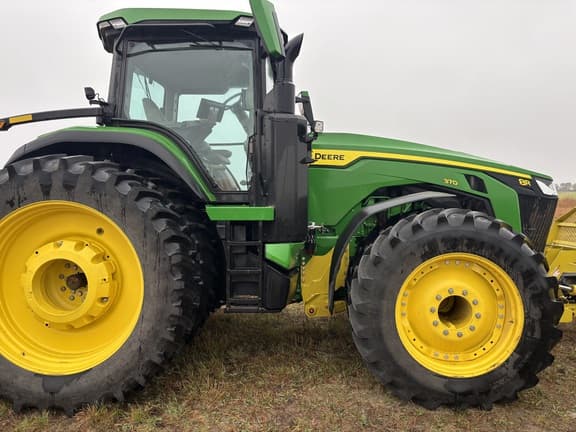 Image of John Deere 8R 370 equipment image 2