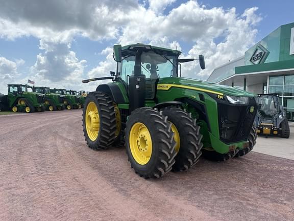Image of John Deere 8R 370 equipment image 1