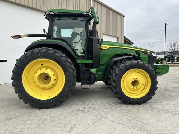 Image of John Deere 8R 370 equipment image 4