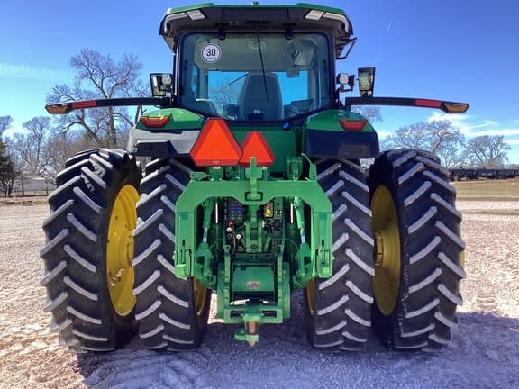 Image of John Deere 8R 370 equipment image 4