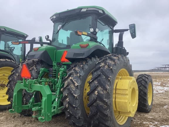 Image of John Deere 8R 370 equipment image 4