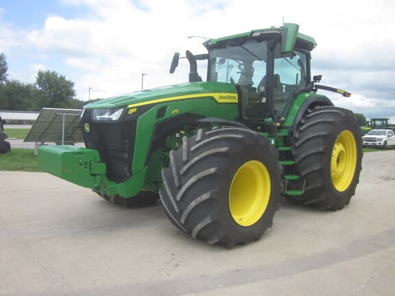 Image of John Deere 8R 370 equipment image 1