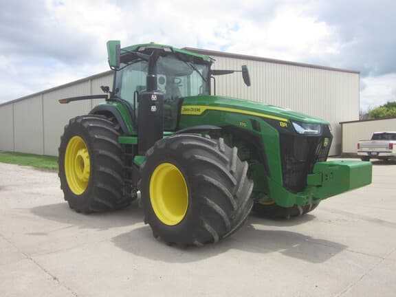 Image of John Deere 8R 370 equipment image 4