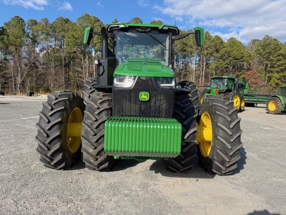 Image of John Deere 8R 370 equipment image 2