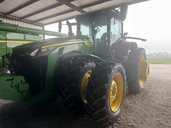 Image of John Deere 8R 370 equipment image 2