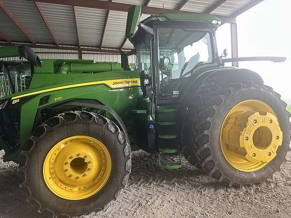 Image of John Deere 8R 370 Primary image