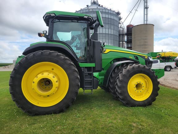 Image of John Deere 8R 370 equipment image 3