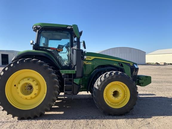 Image of John Deere 8R 370 equipment image 4