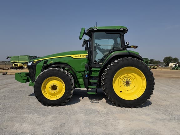 Image of John Deere 8R 370 equipment image 1