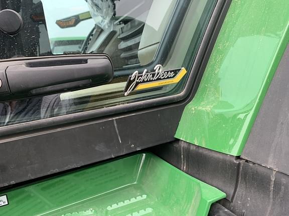 Image of John Deere 8R 370 equipment image 2