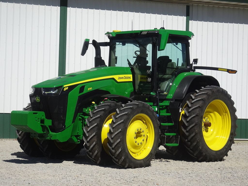 2024 John Deere 8R 370 Equipment Image0
