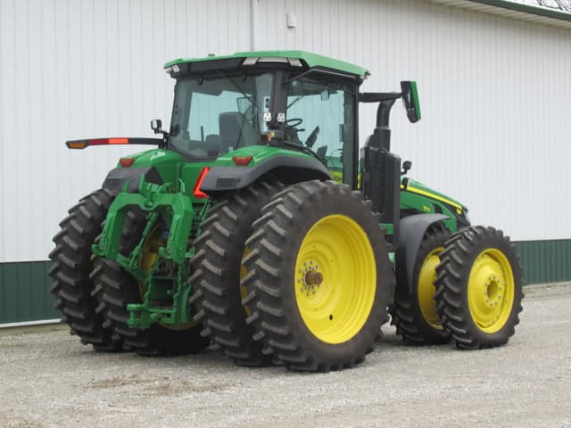 Image of John Deere 8R 370 equipment image 4