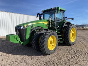 2024 John Deere 8R 370 Image