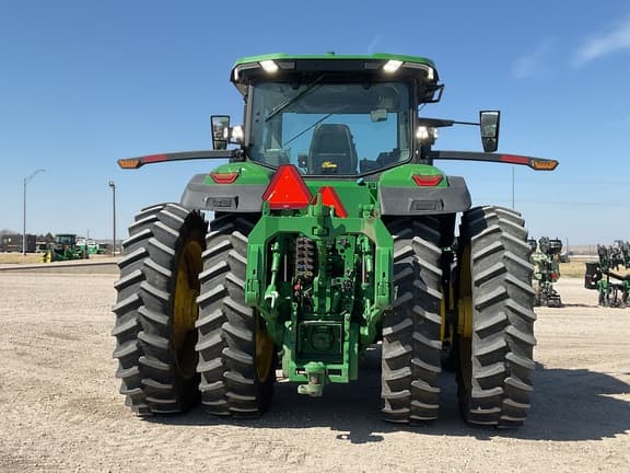 Image of John Deere 8R 370 equipment image 4