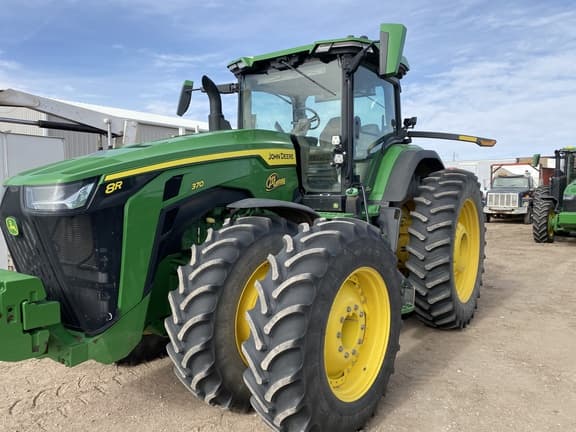 Image of John Deere 8R 370 Primary image