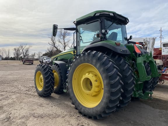 Image of John Deere 8R 370 equipment image 4