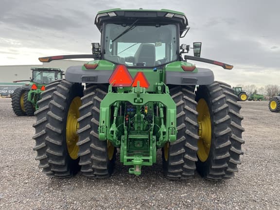 Image of John Deere 8R 370 equipment image 4