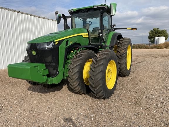 2024 John Deere 8R 370 Equipment Image0
