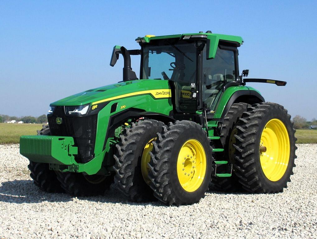 Image of John Deere 8R 370 Primary image