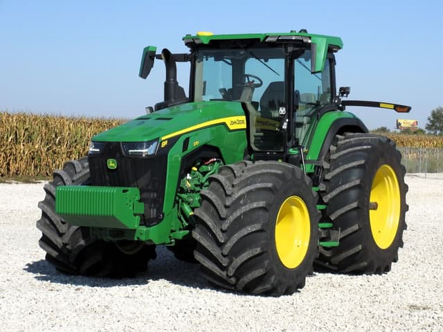 Image of John Deere 8R 370 equipment image 1