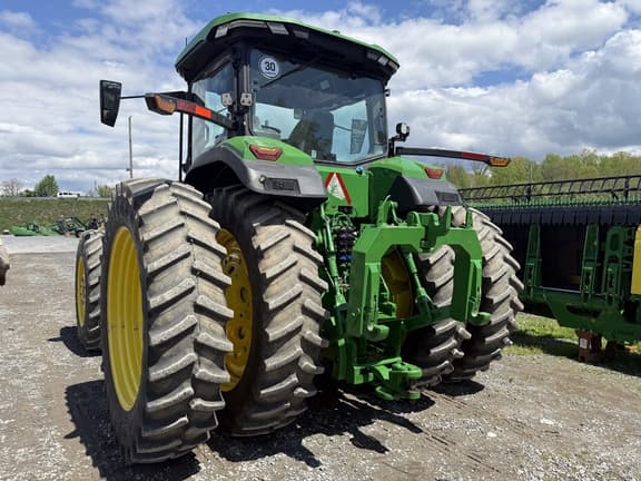 Image of John Deere 8R 370 equipment image 2