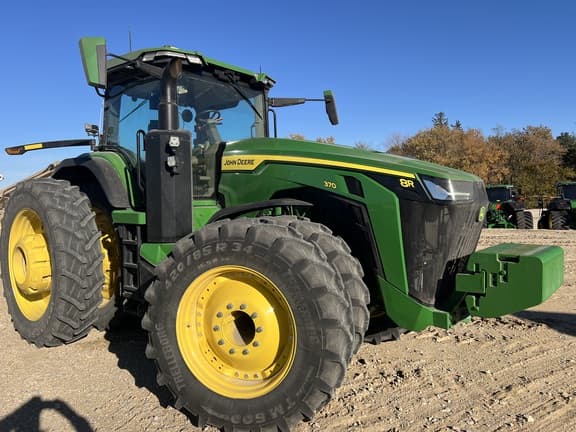 Image of John Deere 8R 370 equipment image 1