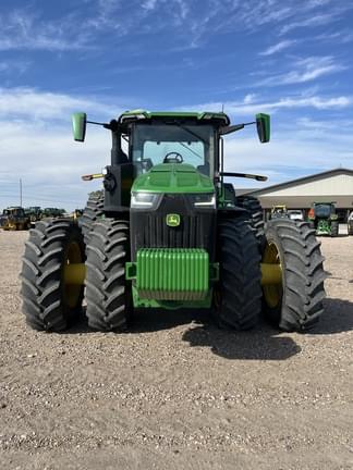 Image of John Deere 8R 370 equipment image 1