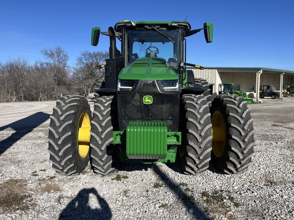 Image of John Deere 8R 370 equipment image 4