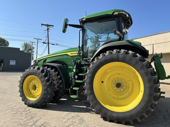 Image of John Deere 8R 370 equipment image 2