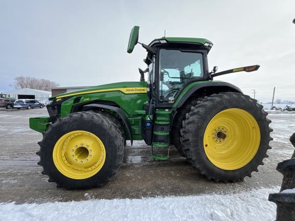 Image of John Deere 8R 370 equipment image 4